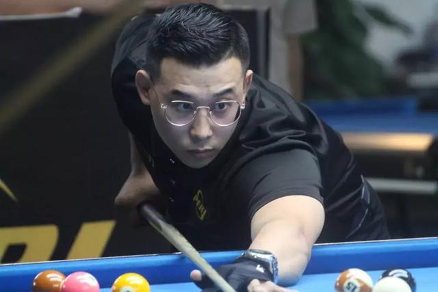 曼联股权分 曼联股权分